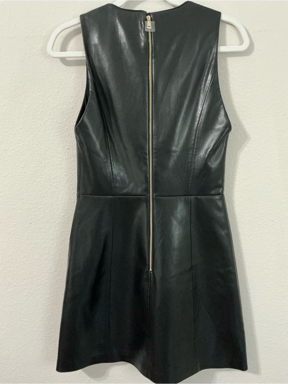 ALICE + OLIVIA  Marcella Faux-Leather Minidress Size 10 (runs small) NWT - Picture 13 of 15